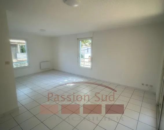 Appartement t2 avec terrasse et parking