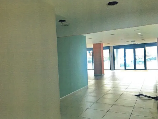 Bureau et espace de travail Location Auterive 148m² 1333€