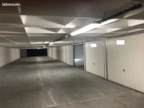 Garage et parking Location Orléans 70€