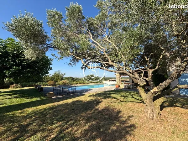 Maison 412 m² Uzès