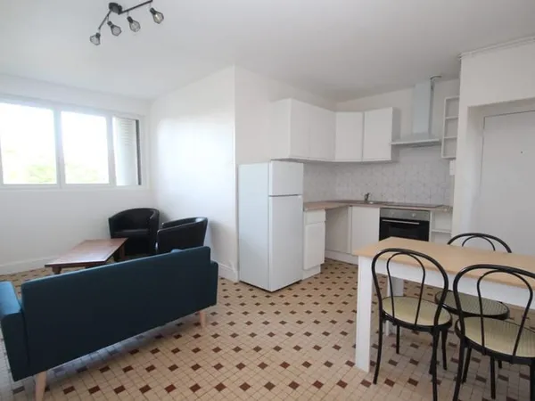 APPARTEMENT F2 36m2 DECIZE