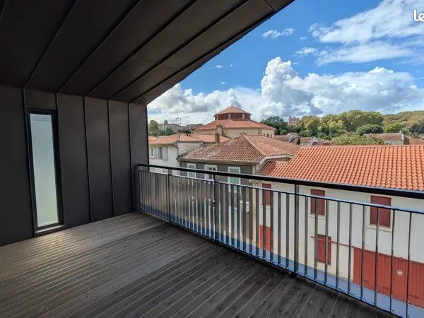 Bureaux 80 à 100m² divisibles - Hyper centre Aire-sur-l'Adour - ERP / PMR