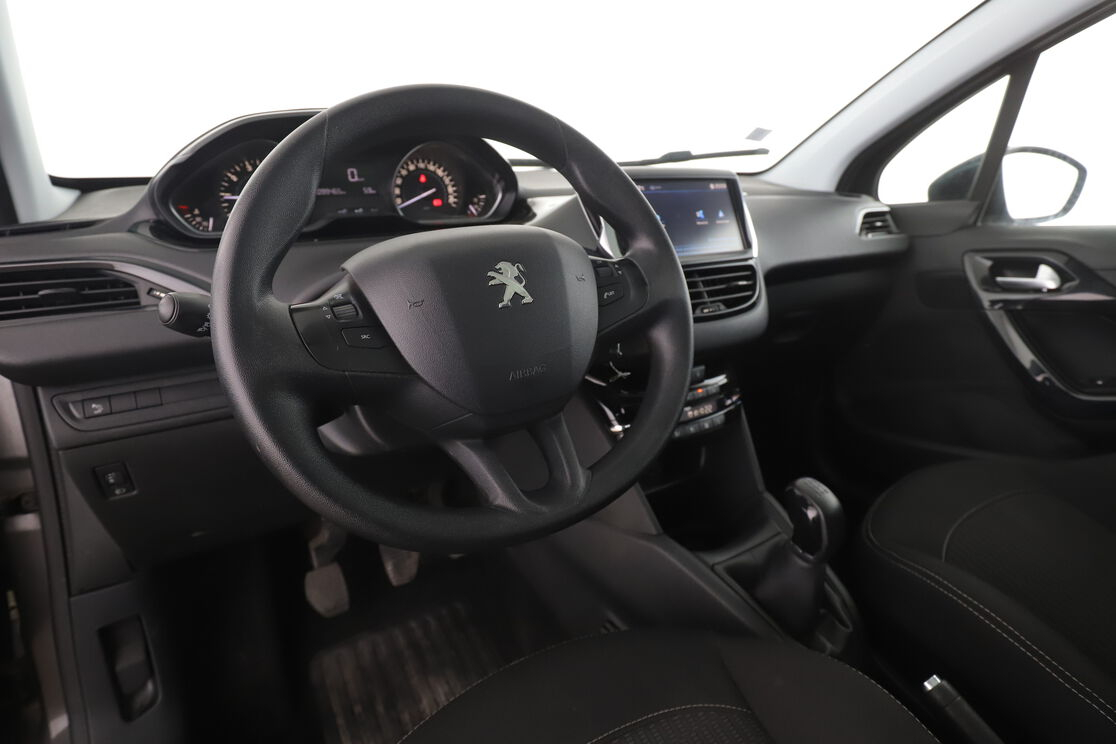 Peugeot 208 1.2 PureTech Active — photo 12