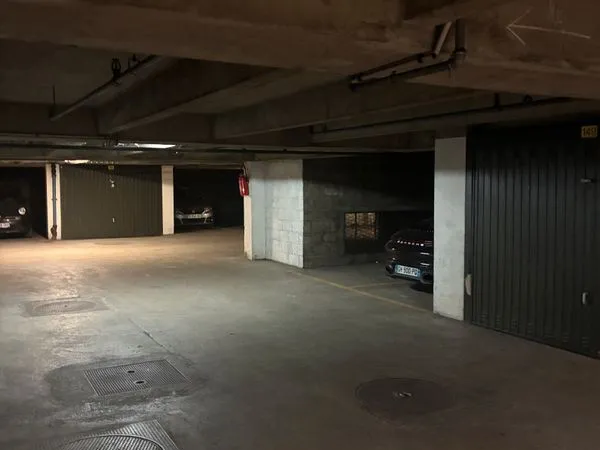 Parking moto
