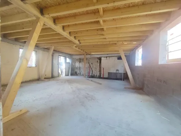 Maison 2 pièces 107 m²