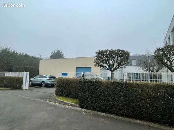 LOCAL D'ACTIVITE 405 m² VILLENEUVE-D-ASCQ