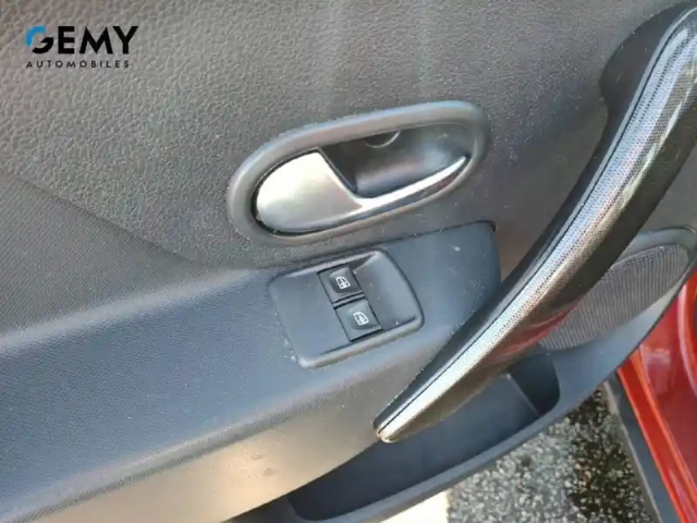 Dacia Sandero tce 100 — photo 12