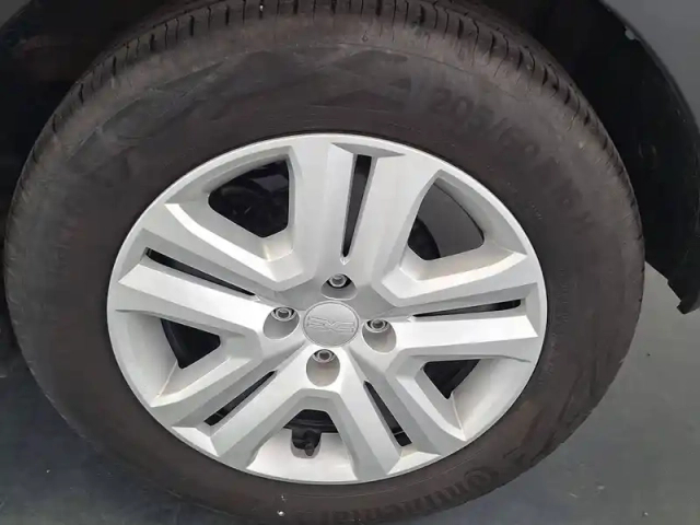 Dacia Sandero eco-g 100 — photo 13