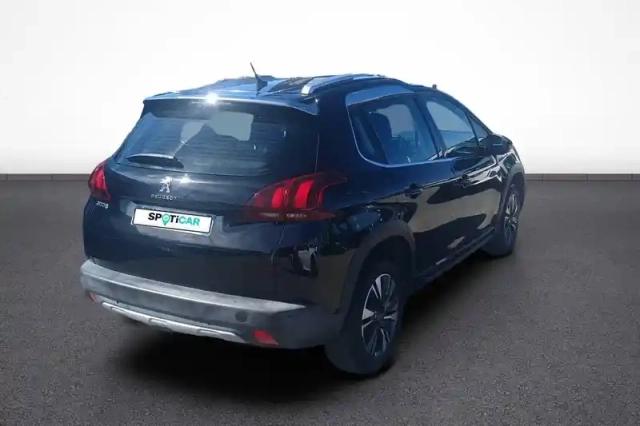 Peugeot 2008 1.2 puretech 110ch s&amp;s bvm5 — photo 6