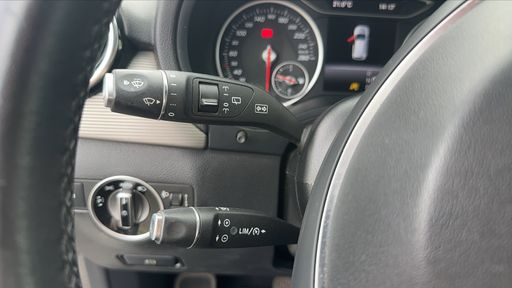 Mercedes Classe B 180 122 7G-DCT - Inspiration – 2018 – 89870 km – Essence – Boîte Automatique — photo 9