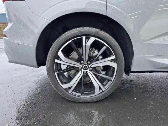 Volvo Xc60 t6 hybride rechargeable 350ch ultra style dark geartronic 8 awd — photo 18