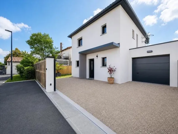 Maison récente 4P 110 m² avec jardin à Saint-Alban