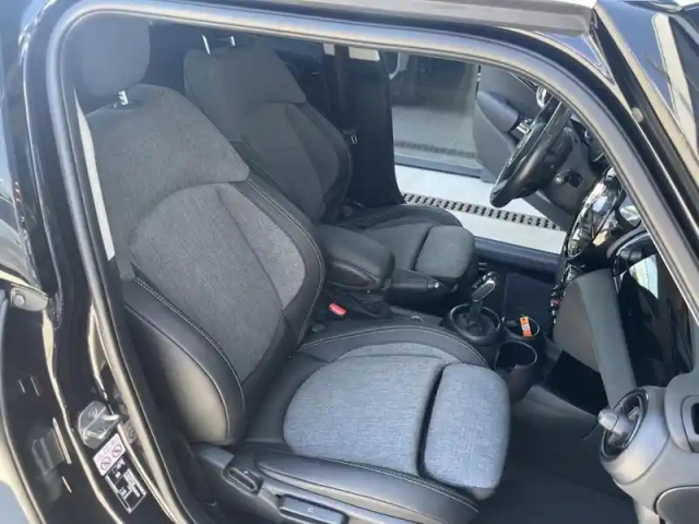 Mini Mini 5 portes cooper 136ch edition premium plus bva7 — photo 9