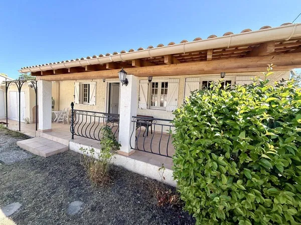 Maison de plain-pied 5 pièces 101 m²