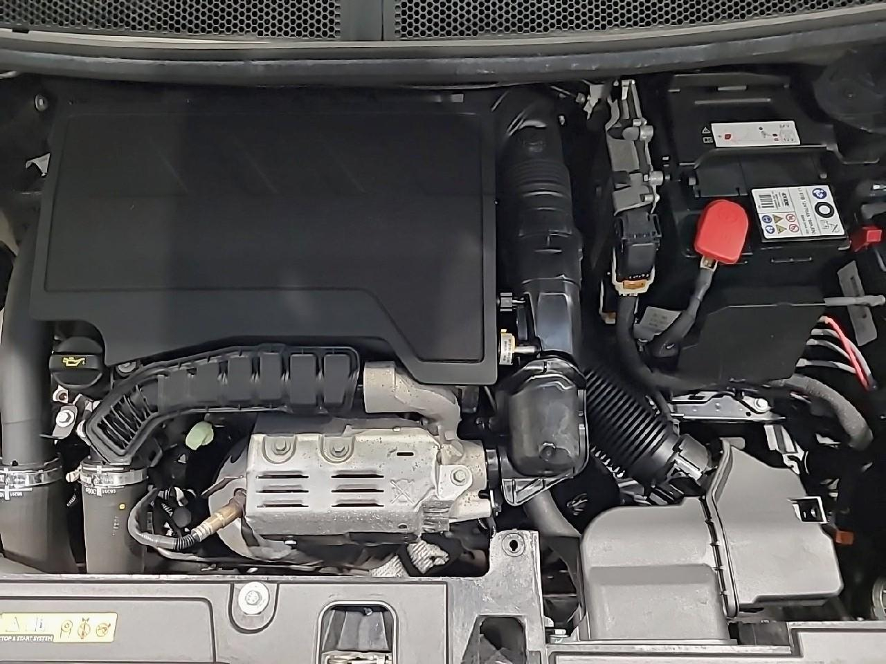 Peugeot 3008 puretech 130ch s&s eat8 allure pack — photo 15