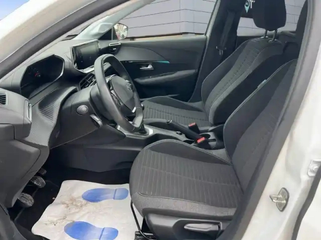 Peugeot 208 puretech 100 s&amp;s bvm6 — photo 12