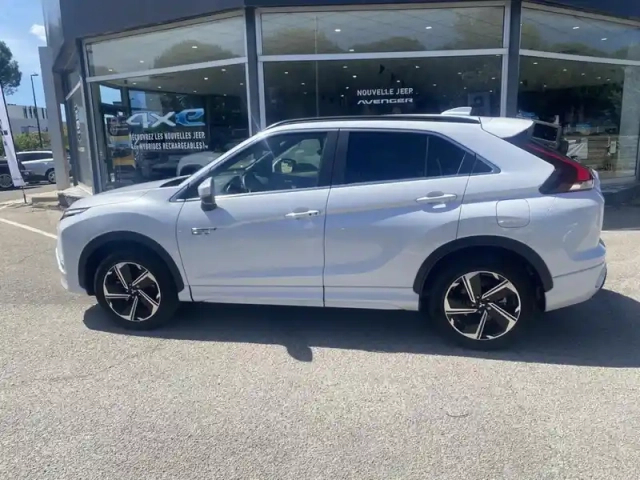 Mitsubishi Eclipse cross 2.4 mivec phev twin motor 4wd intense design — photo 5