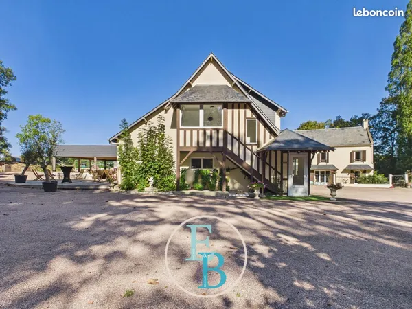 Maison 20 pièces 620 m²