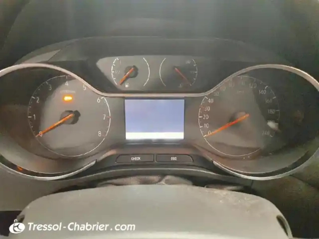 Opel Crossland X 1.2 turbo 110 ch bva6 innovation — photo 14