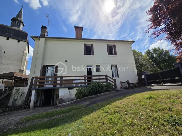 MAGESCQ - Centre-ville | Appartement T5 de 124 m² avec stationnement - Investissement locatif