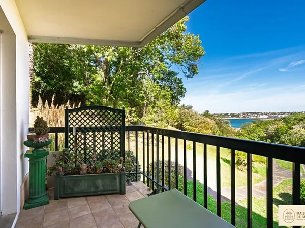 CIBOURE- APPARTEMENT AVEC VUE OCEAN ET PARKING