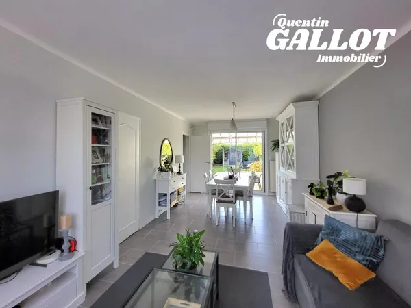 Vends maison - 77 m² - 4 pièces, 3 chambres - Faches-Thumesnil 59155
