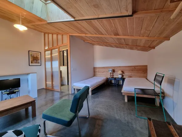 Coquette maison meublée