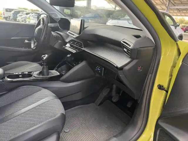Peugeot 208 puretech 100 s&amp;s bvm6 — photo 22