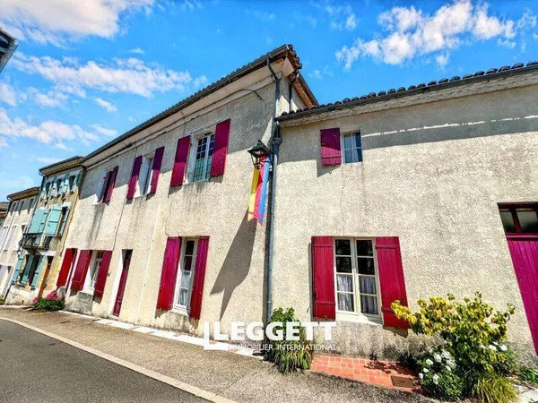 Maison 9 pièces 322 m²