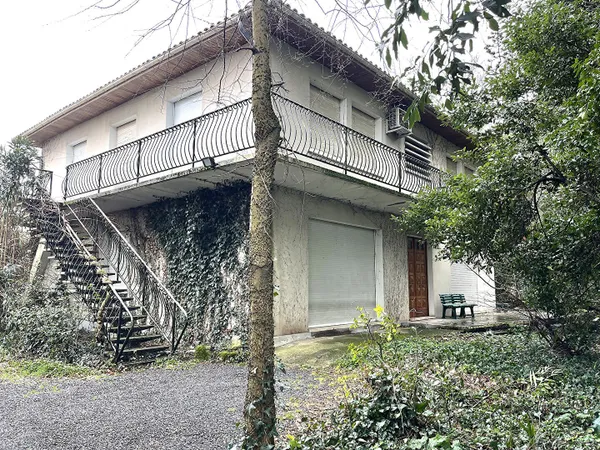 Maison 9 pièces 200 m²