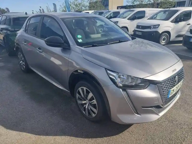 Peugeot 208 electrique 50 kwh 136ch