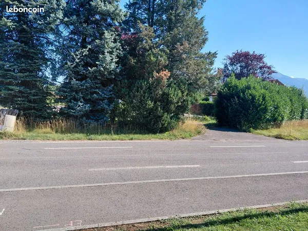 Terrain constructible avec permis