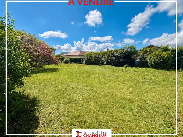 Terrain 874 m² ST CASSIEN