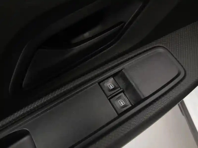 Dacia Sandero 1.0 eco-g 100ch stepway essential — photo 7
