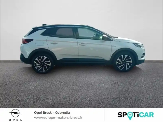 Opel Grandland X 1.2 turbo 130ch ultimate — photo 2
