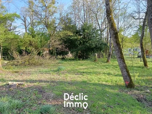 Terrain à bâtir Vente Saintes  1034m² 71500€