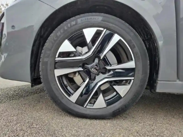 Peugeot 208 1.2 100ch s&amp;s allure — photo 8