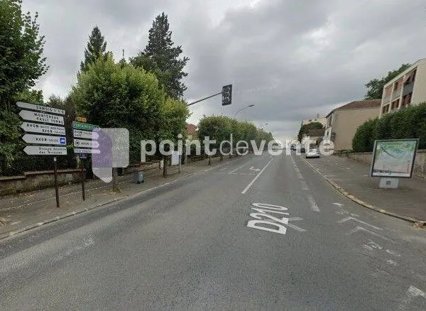 Local commercial 120 m²