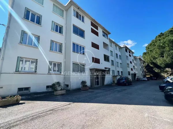 T2 LA SEYNE SUR MER 83500 FORT NAPOLEON