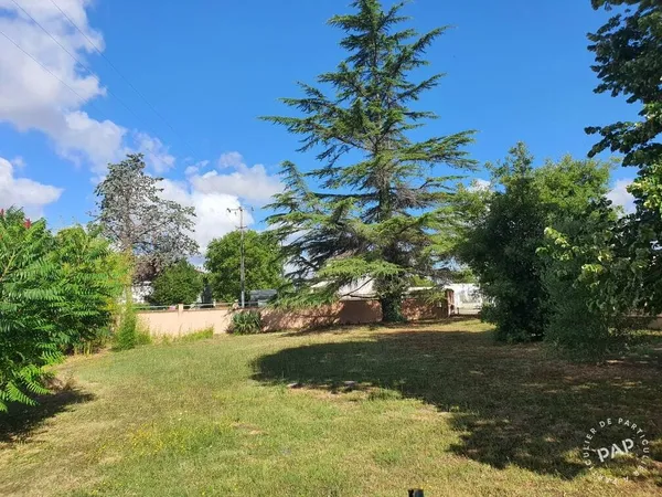 Terrain 800 m²