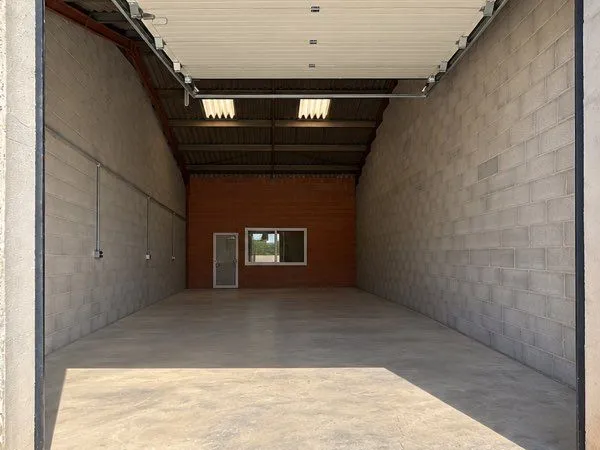 Local/hangar