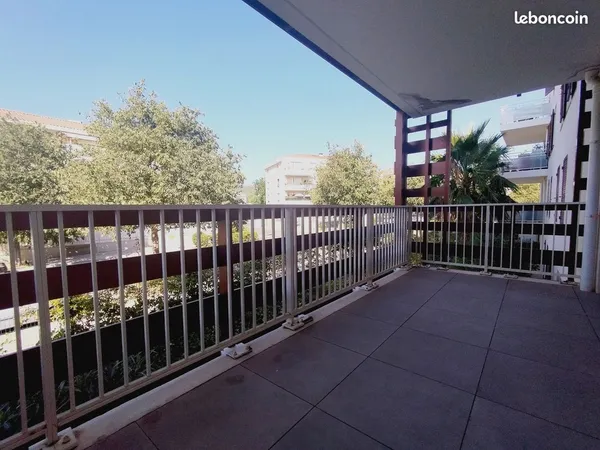 Type 2 avec terrasse -double parking -cave -IDEAL INVESTISSEUR