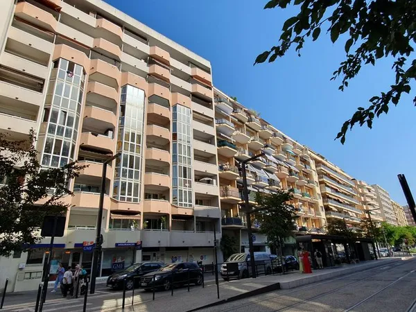 Parking/box 13 m² Nice