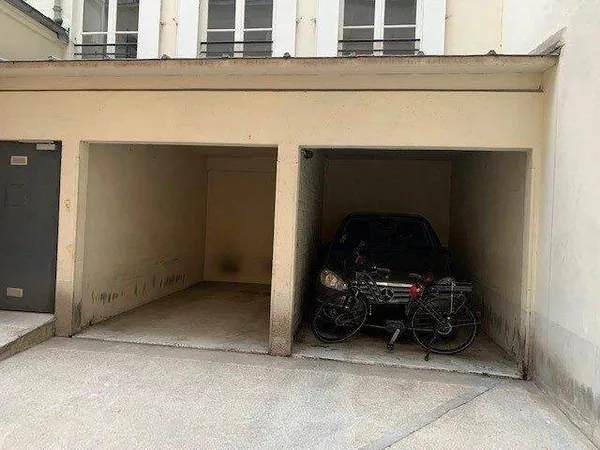 Parking 11 m²