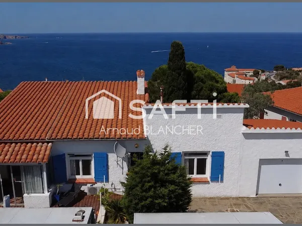 Villa atypique avec terrasse suspendue et vue spectaculaire sur la Méditerranée