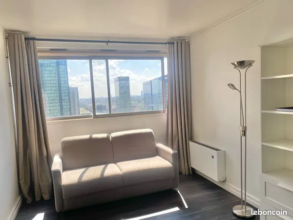 Studio meublé Courbevoie