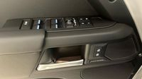 Land-Rover Defender 110 2.0 P300e PHEV X-Dynamic HSE — photo 37