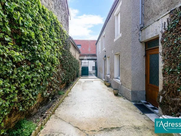Maison 10 pièces 183 m²