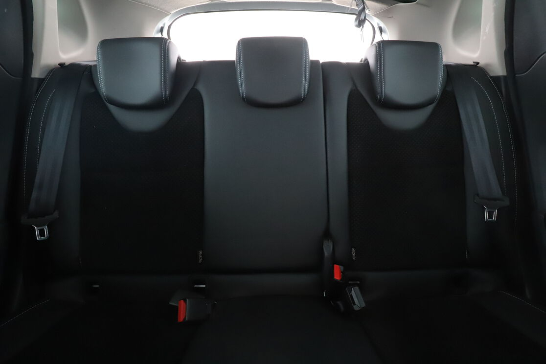 Renault Clio 0.9 TCe Intens — photo 14
