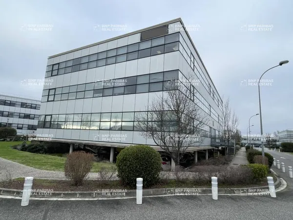 Bureaux 1661 m²